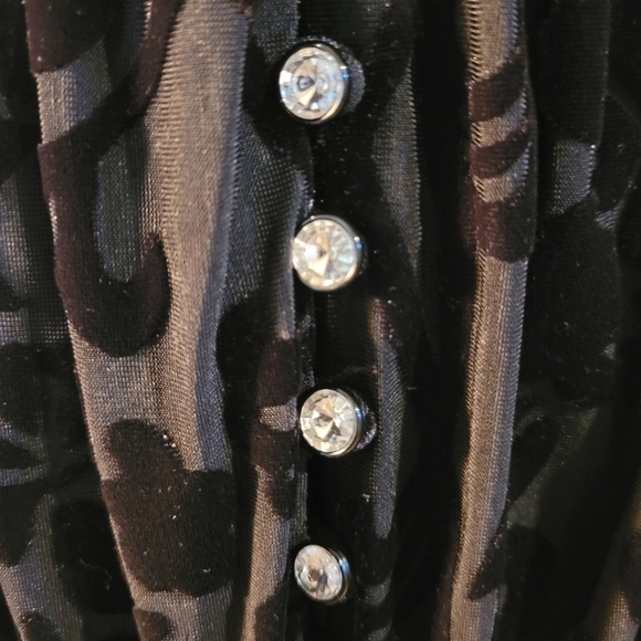 NWT JESSICA Midi Little Black Dress, Flocked Boddess and Jewel Buttons, Size 6 - Picture 9 of 17